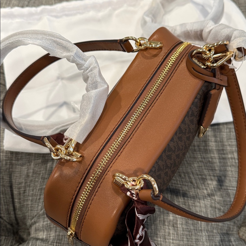 Michael Kors Bag Jet Set Signature Brown Leather Satchel Crossbody - Picture 9 of 16